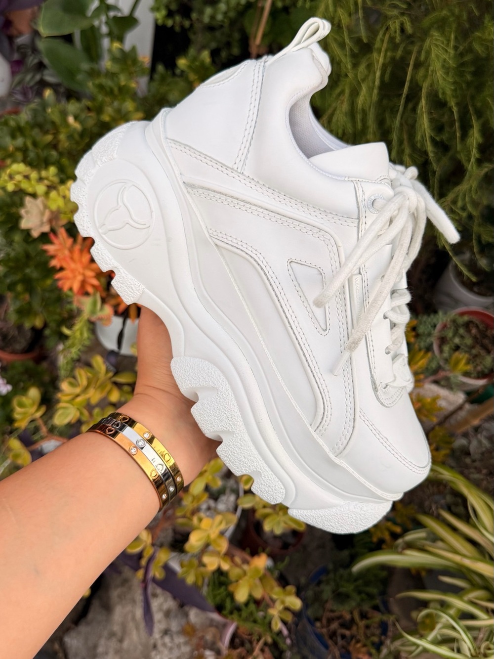WINDSORSMITH WHITE CHUNKY LEATHER SNEAKERS - SWERVE